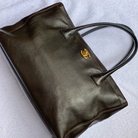 CHANEL Handbags - Authentic brown leather Chanel Executive tote